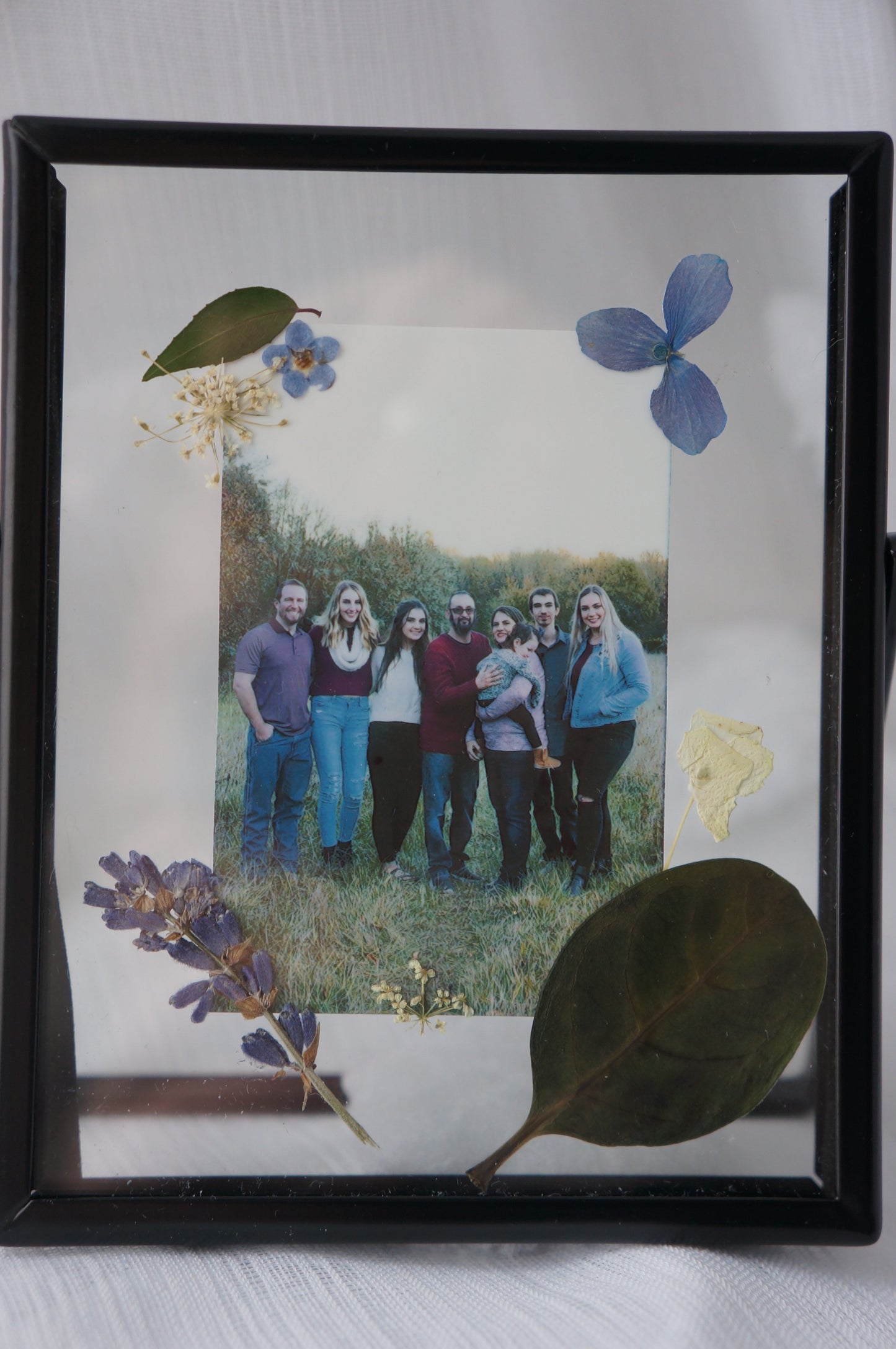 Small photo frame with flowers