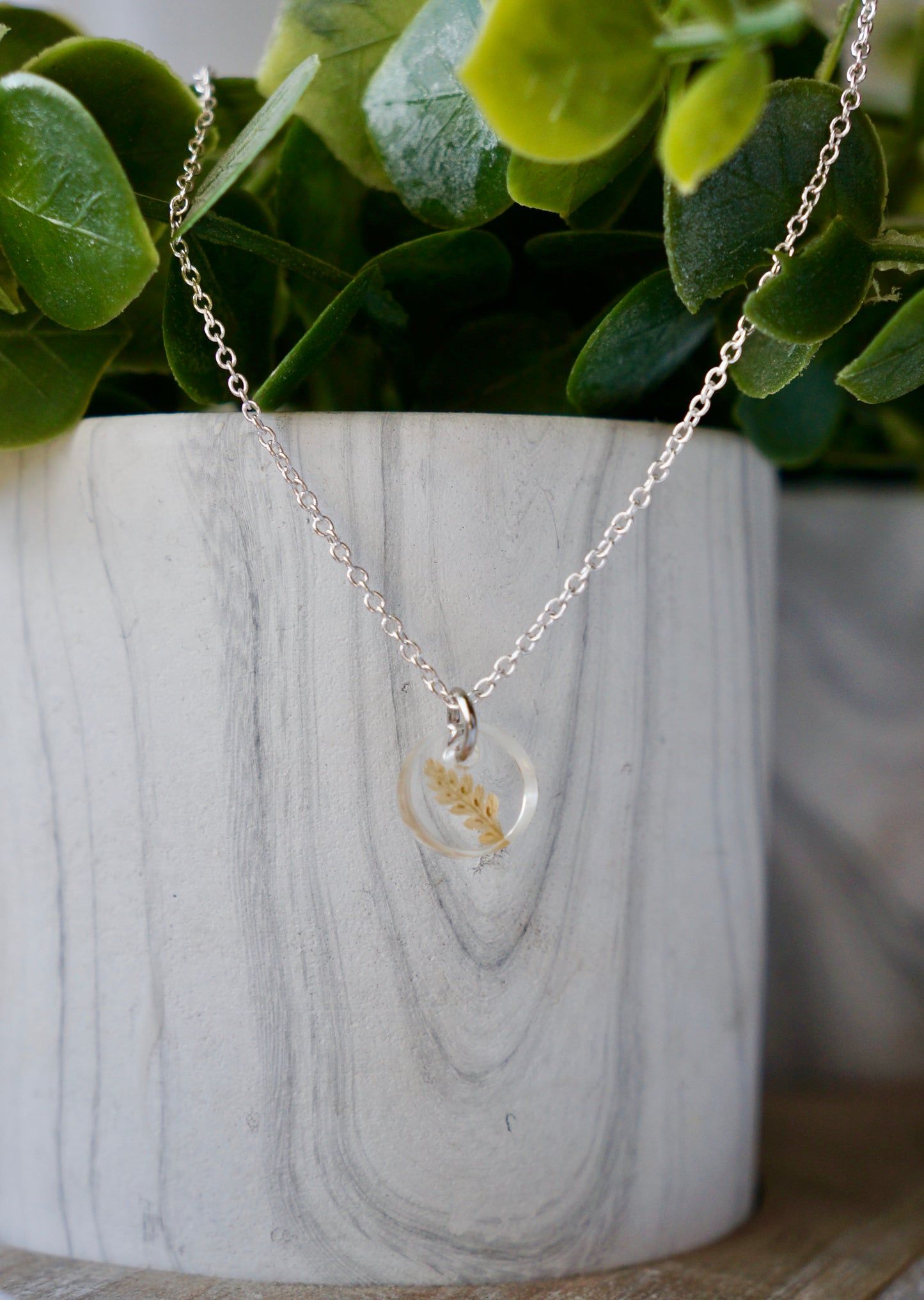 Simple Greenery Leaf Necklace